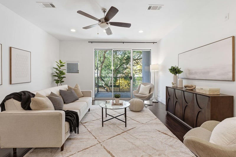 Virtual tour of 2002 Glen Allen ST Unit #104