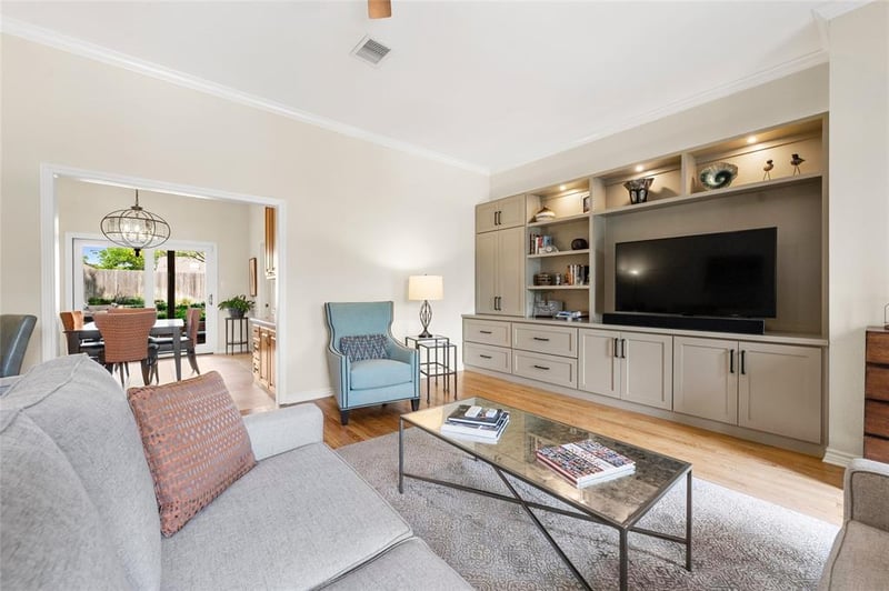 Virtual tour of 2002 Port Royal DR