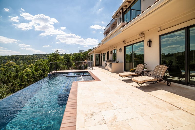 Virtual tour of 2002 Yaupon Valley RD