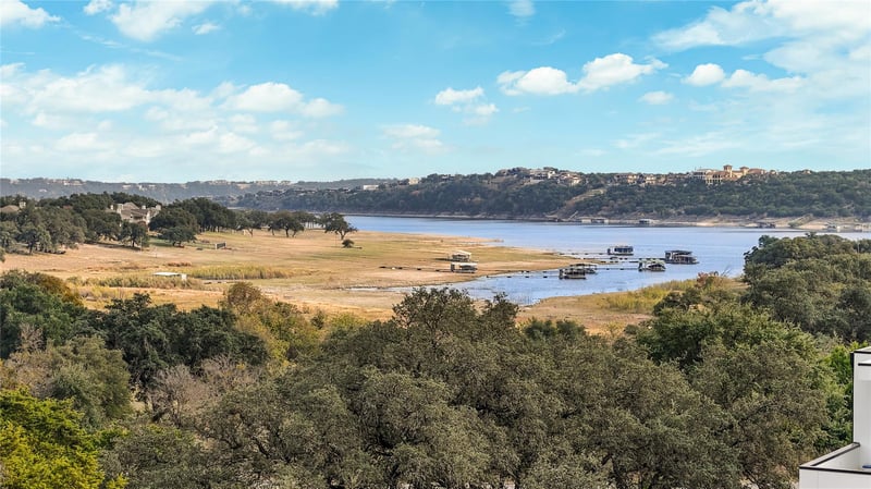 Virtual tour of 2003 Highland Lake DR