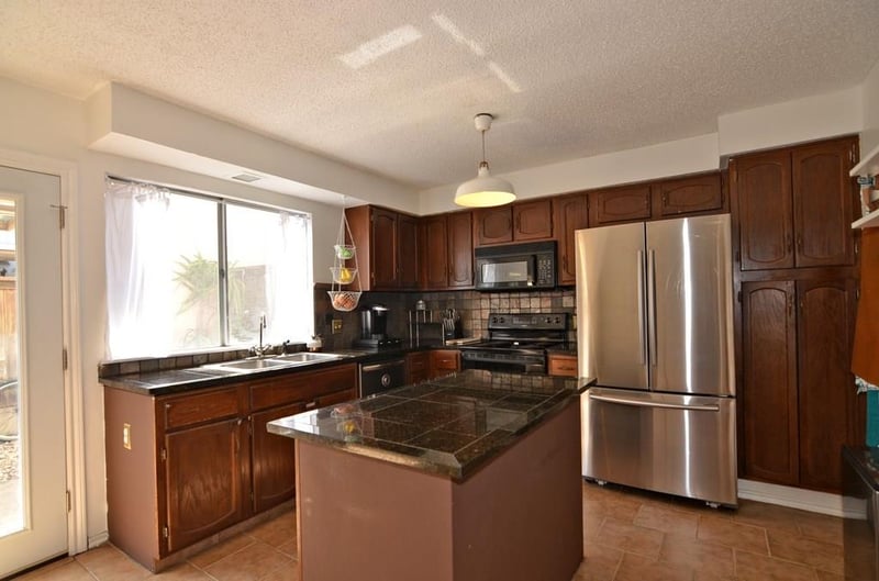Virtual tour of 2004 Sandberg Dr