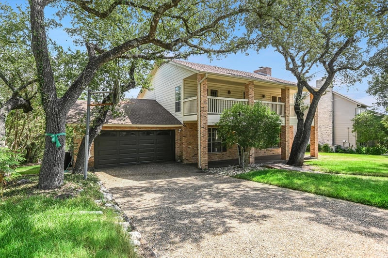Virtual tour of 2007 Plumbrook DR
