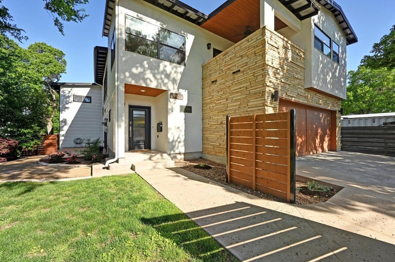 Virtual tour of 2009 Arthur LN Unit #B