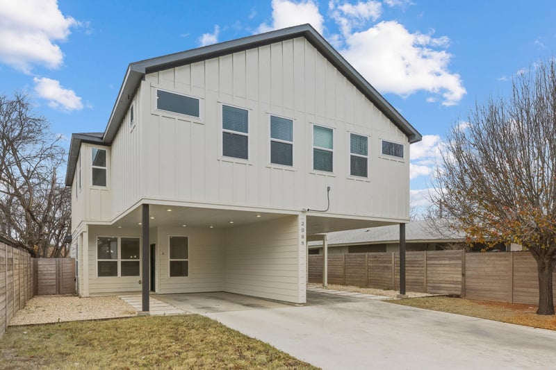 Virtual tour of 2009 Iroquois LN Unit #A