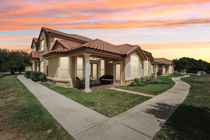 Virtual tour of 2010 American DR Unit #2