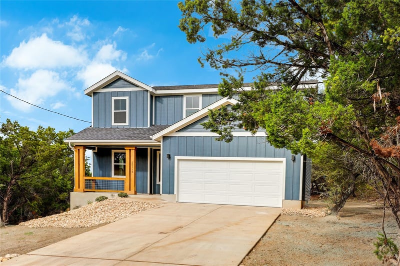 Virtual tour of 20110 Lee LN