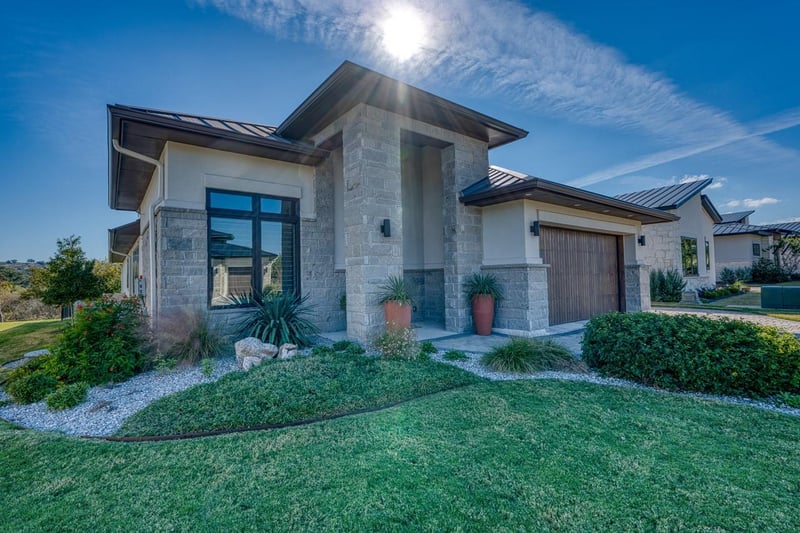Virtual tour of 202 Azalea Loop