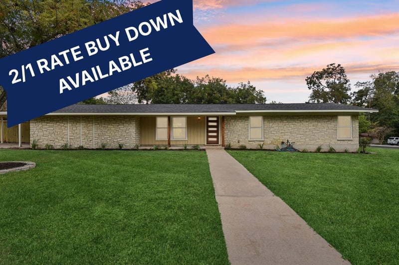 Virtual tour of 202 E Caddo ST
