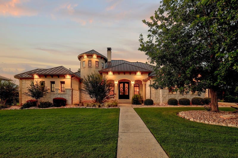 Virtual tour of 202 Hillstone Trl