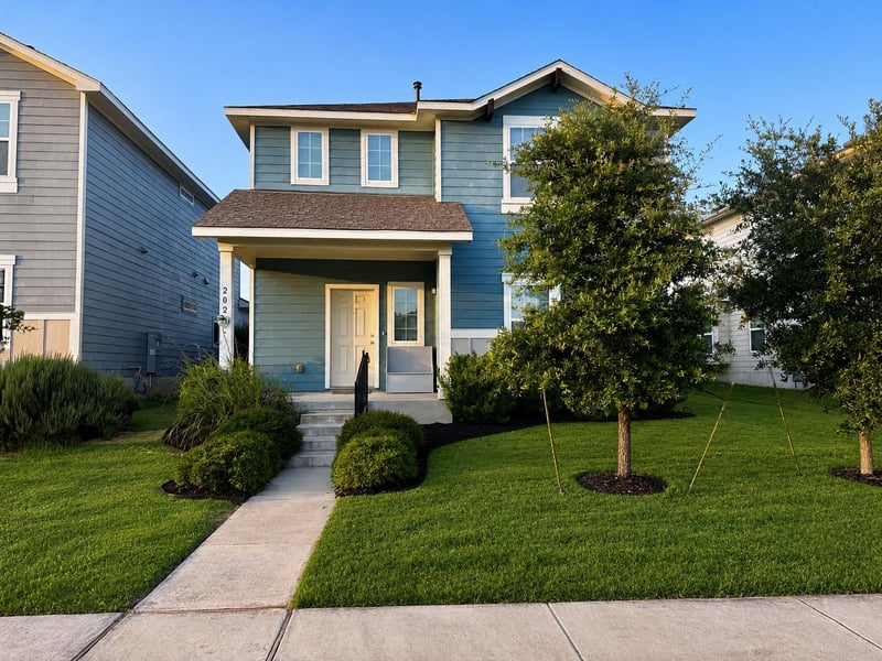 Virtual tour of 202 Mossycup DR