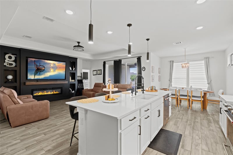 Virtual tour of 202 Muddy Creek WAY