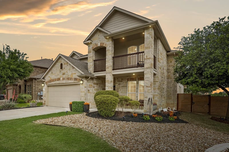 Virtual tour of 202 Pincea Pl