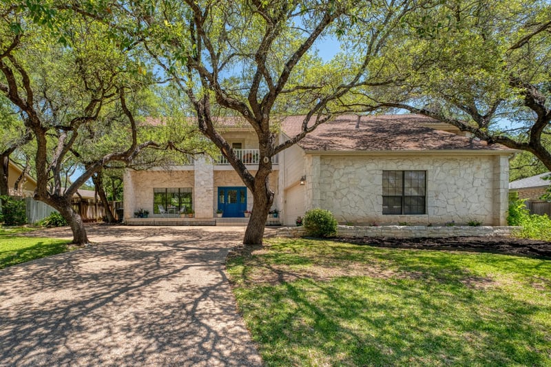 Virtual tour of 202 Ridgewood Dr
