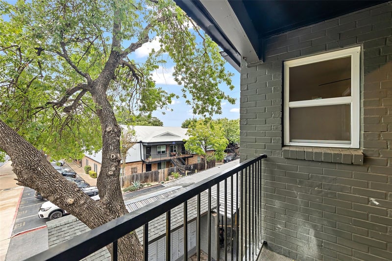 Virtual tour of 2020 S Congress Ave Unit #1210