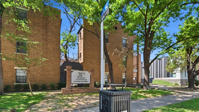 Virtual tour of 203 E 31st St Unit #102