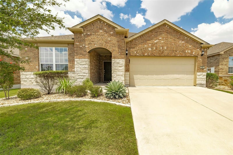 Virtual tour of 203 Longview LN