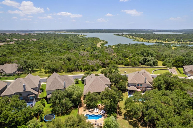 Virtual tour of 2036 Limestone Lake Dr