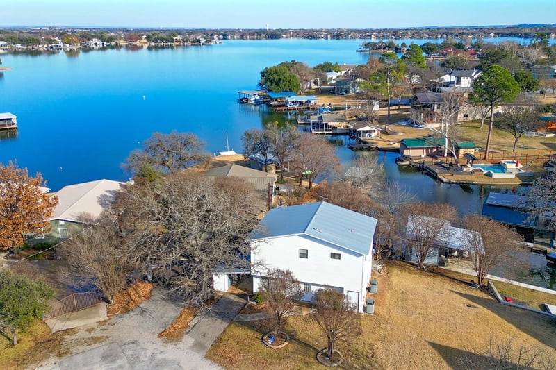 Virtual tour of 204 Canyon Oaks