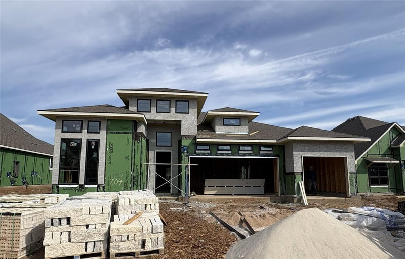 Virtual tour of 204 Firethorn Cv