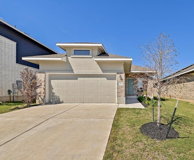 Virtual tour of 204 Grey Slate Ave