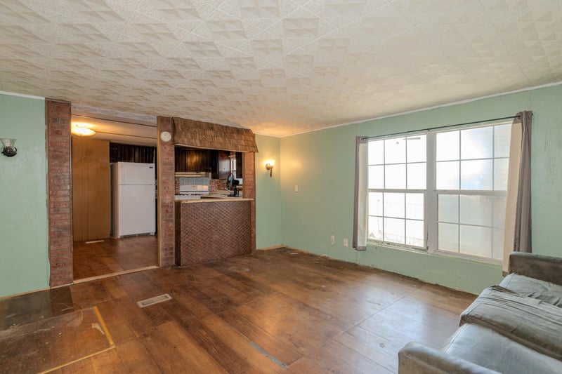 Virtual tour of 204 Regina DR