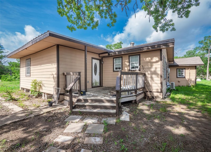 Virtual tour of 20417 Ed Acklin RD