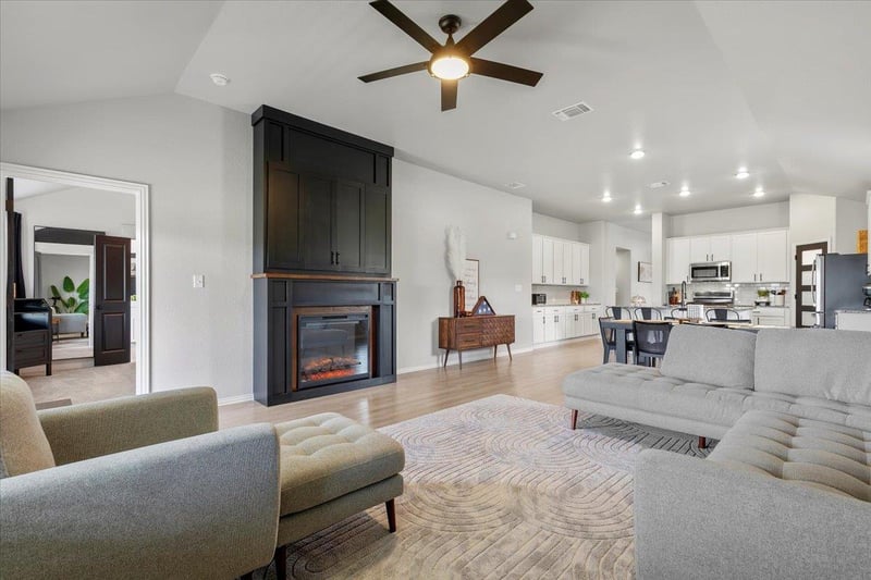 Virtual tour of 205 Bright Star LN