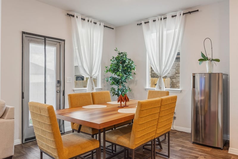 Virtual tour of 205 Charles TRL