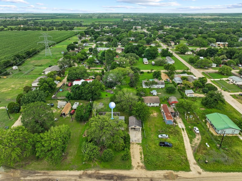 Virtual tour of 205 Skycrest Dr