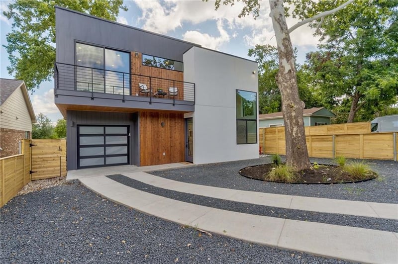 Virtual tour of 206 Braeswood RD Unit #2