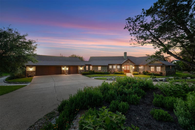 Virtual tour of 20608 Thurman Bend RD