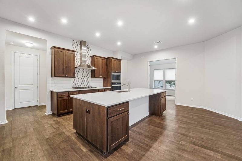 Virtual tour of 207 Mineral River LOOP