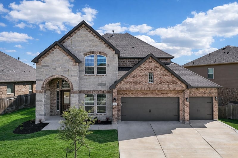 Virtual tour of 207 Wild Pecan Loop