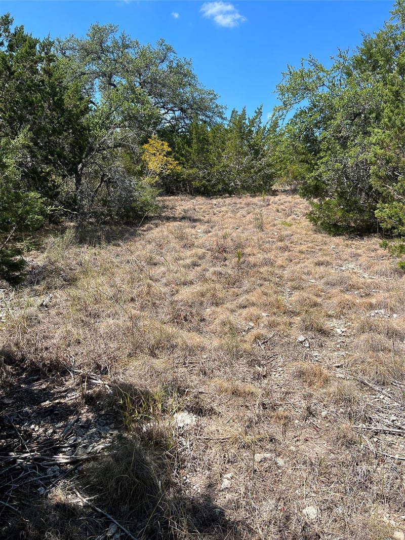 Virtual tour of 20700 Overland Trl