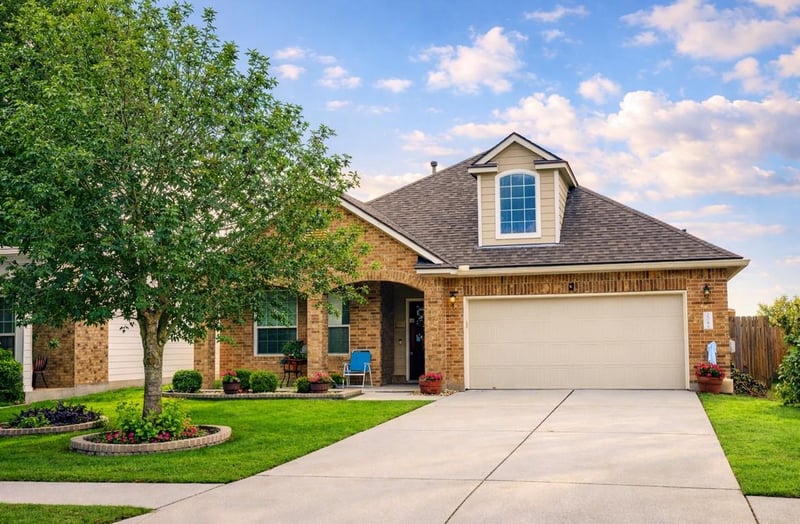 Virtual tour of 208 Birch DR