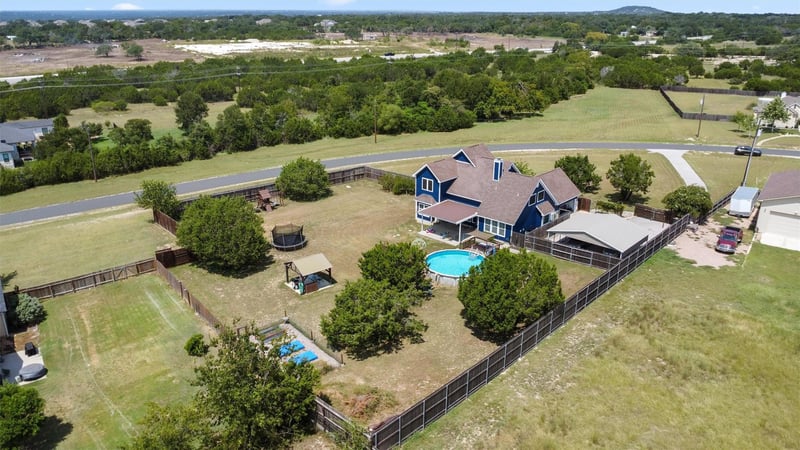 Virtual tour of 208 Dawn DR