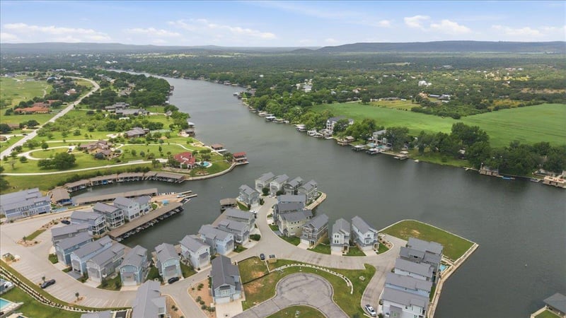 Virtual tour of 208 Marina BLF