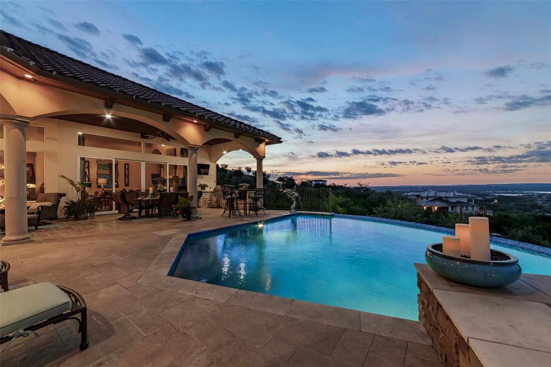 Virtual tour of 208 Palazza Alto Dr