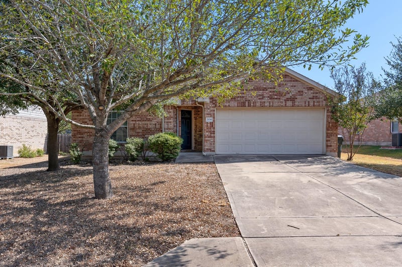 Virtual tour of 208 Pecanwood S