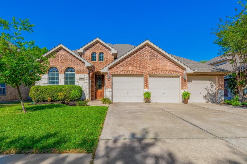 Virtual tour of 20804 Windmill Ridge St