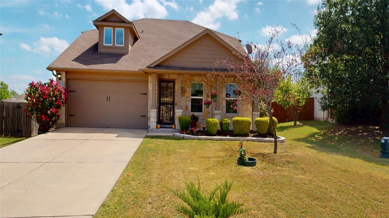 Virtual tour of 209 Frio River Trl