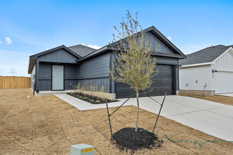 Virtual tour of 210 Langston DR