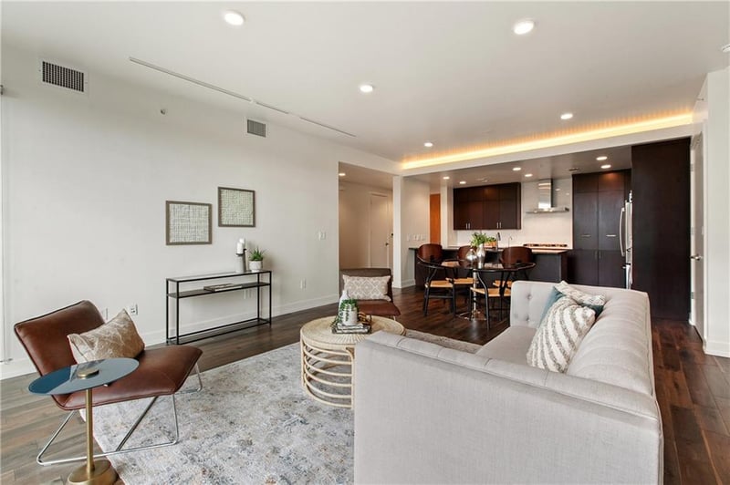 Virtual tour of 210 Lee Barton DR Unit #310