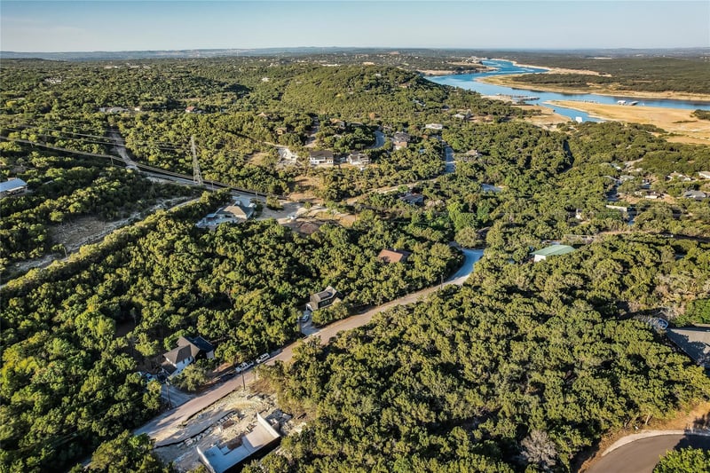 Virtual tour of 21010 Post Oak Dr