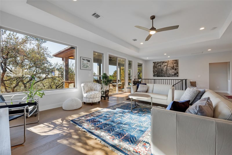 Virtual tour of 21013 Nimitz Ave