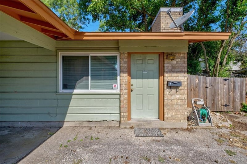 Virtual tour of 2102 Ann Arbor Ave Unit #B
