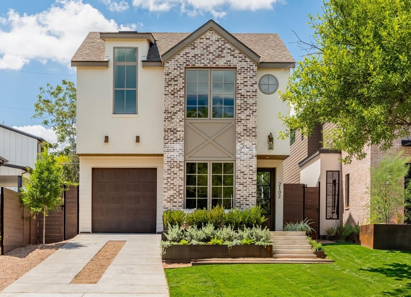 Virtual tour of 2102 Palo Pinto Dr
