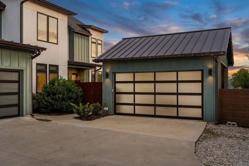 Virtual tour of 2103 Greenwood Ave Unit #Building 1