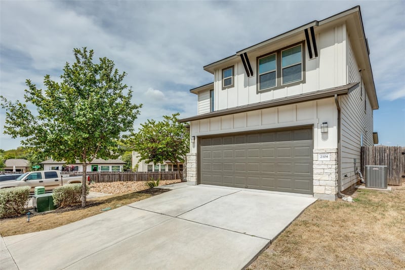 Virtual tour of 2104 Crimson Rosella Trl Unit #106