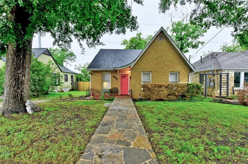 Virtual tour of 2104 Newfield LN